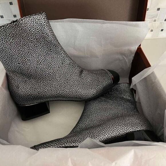 NWT BALDININI Ankle Boots In Silver size 37 Made in Italy - Picture 5 of 9